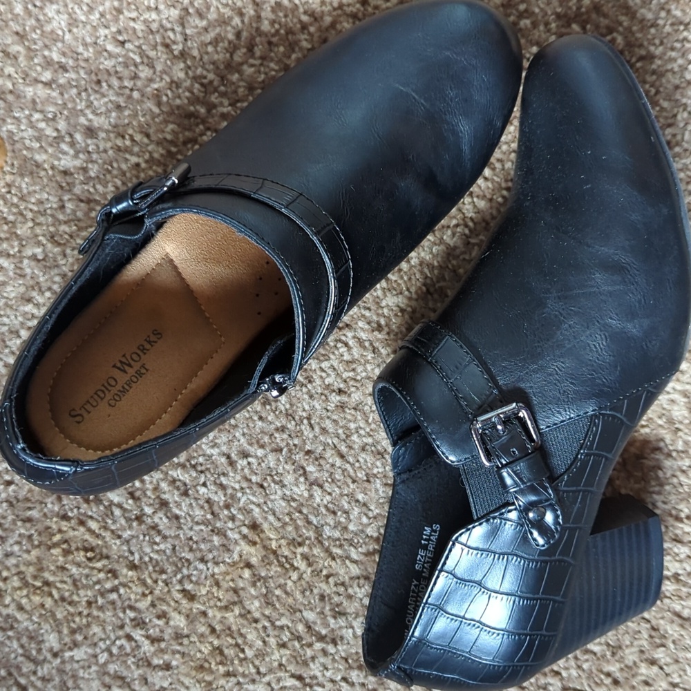Studio works comfort shoes